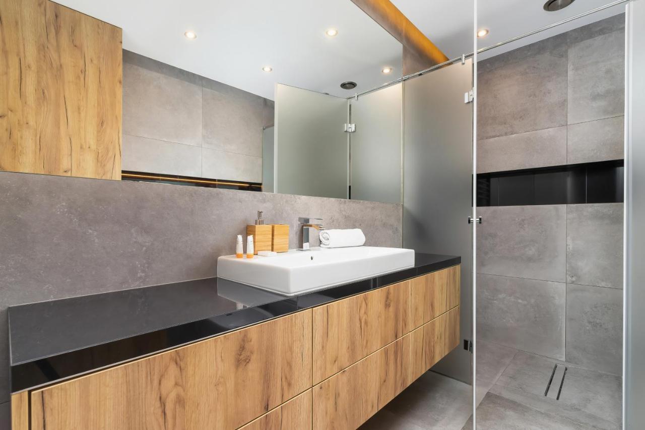 Apartments Harmonica Trynitarska By Noclegi Renters Krakow Luaran gambar