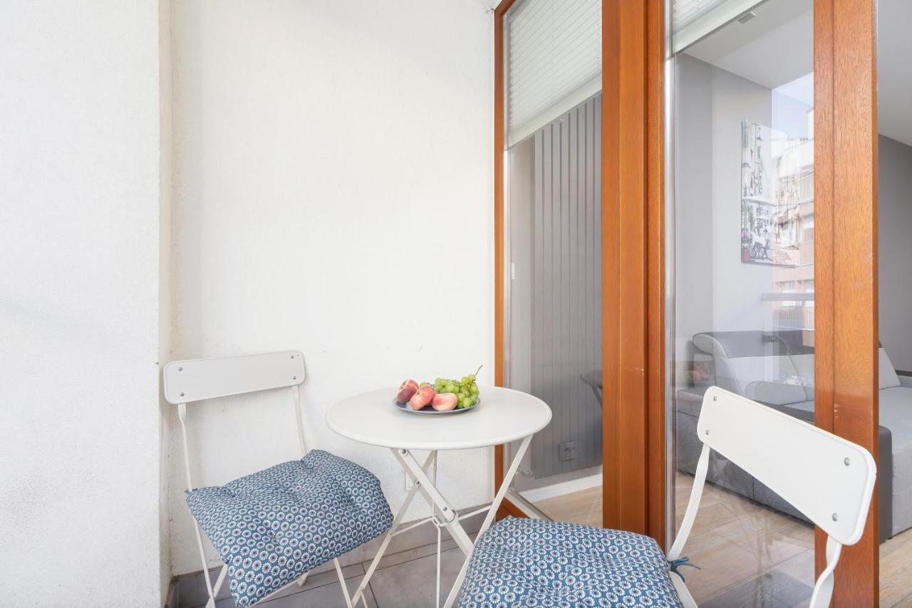 Apartments Harmonica Trynitarska By Noclegi Renters Krakow Luaran gambar
