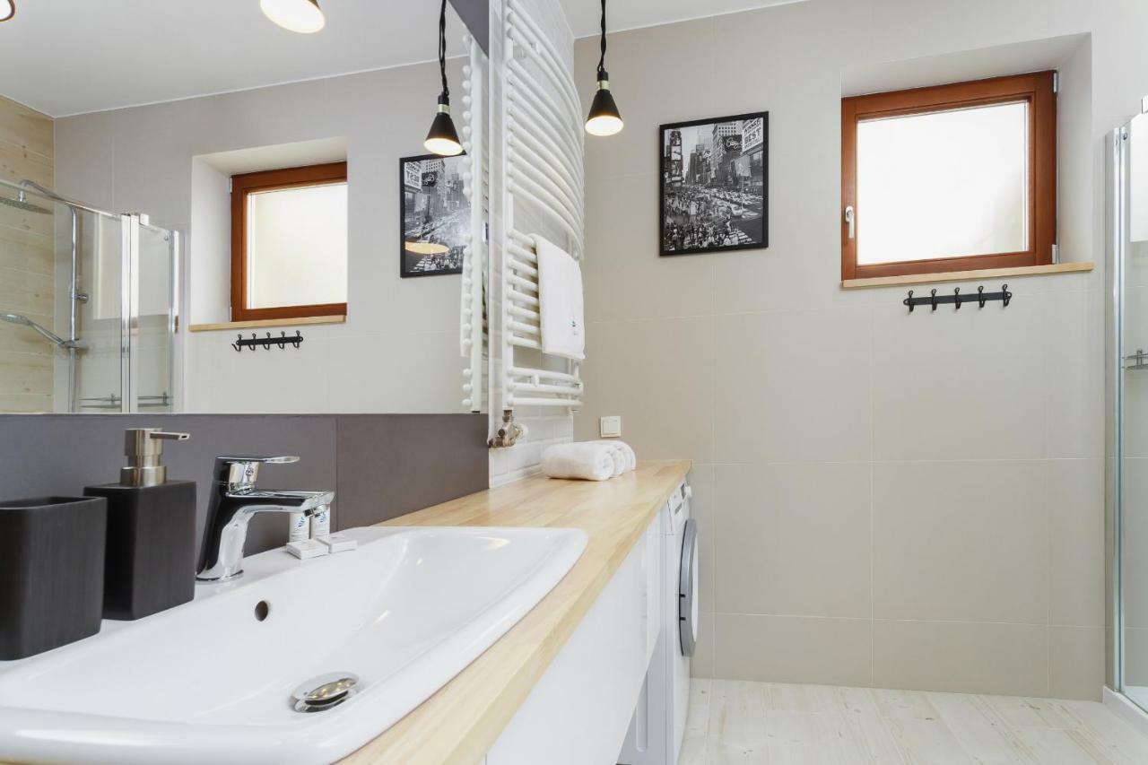 Apartments Harmonica Trynitarska By Noclegi Renters Krakow Luaran gambar