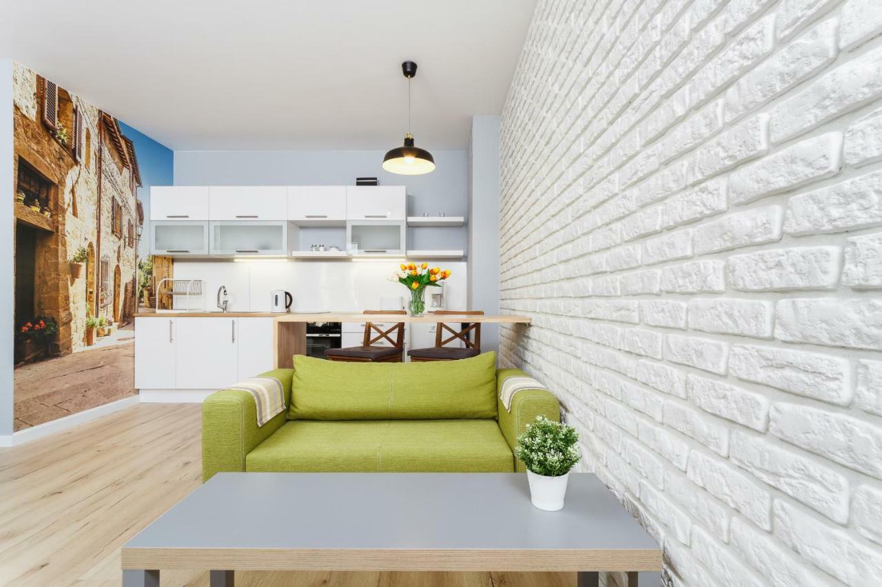 Apartments Harmonica Trynitarska By Noclegi Renters Krakow Luaran gambar