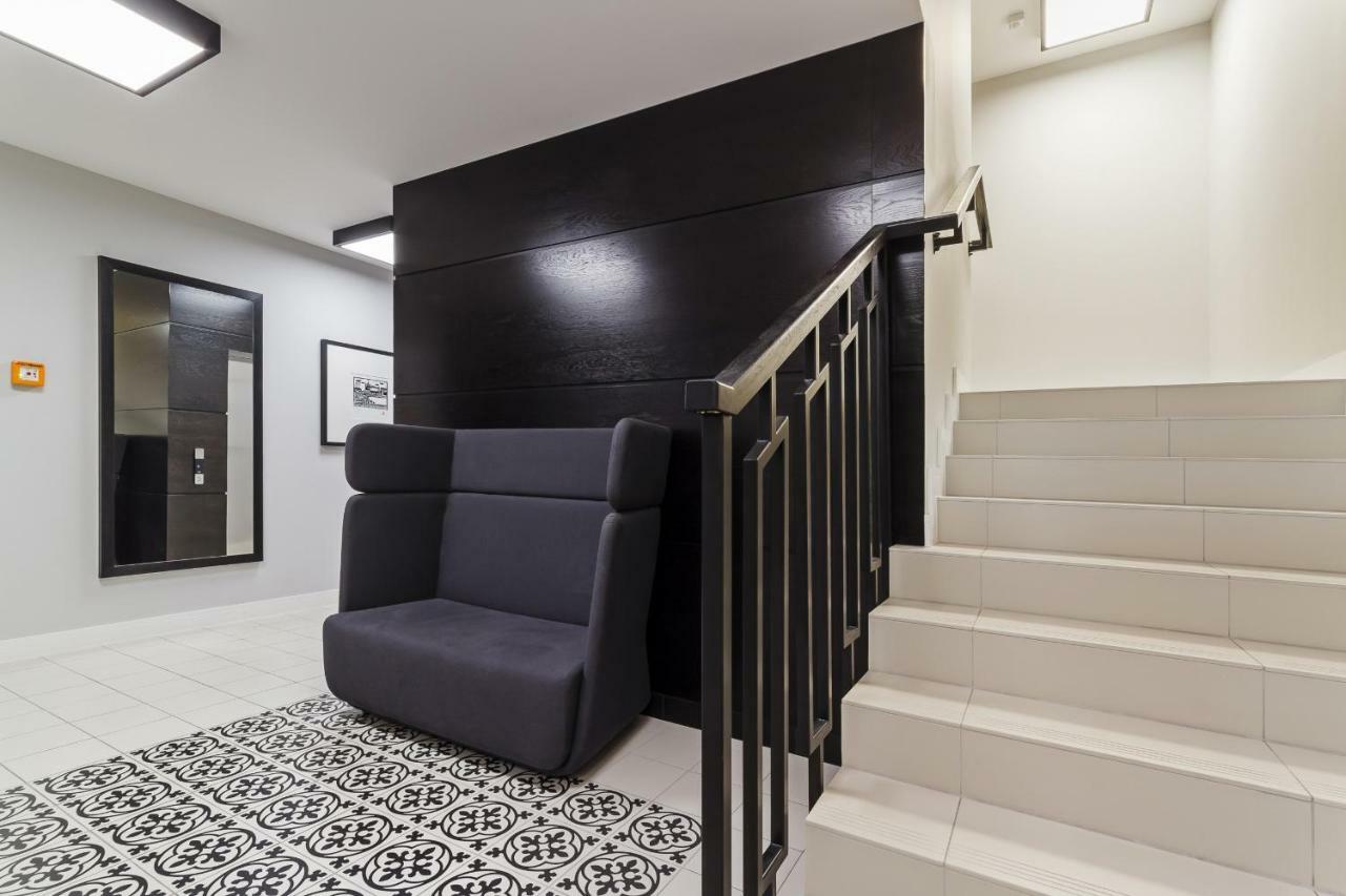 Apartments Harmonica Trynitarska By Noclegi Renters Krakow Luaran gambar